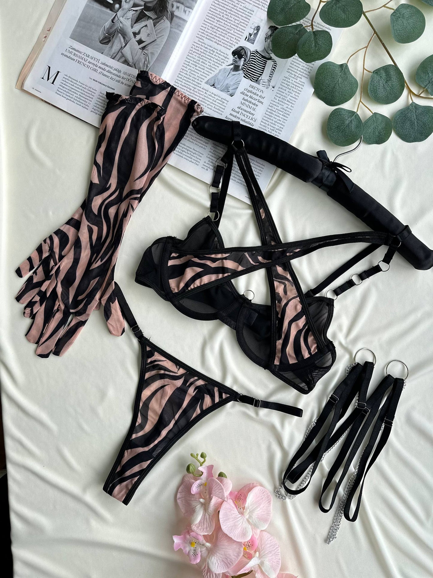 Fiora Secret Pink Zebra Jartiyerli Full Takım