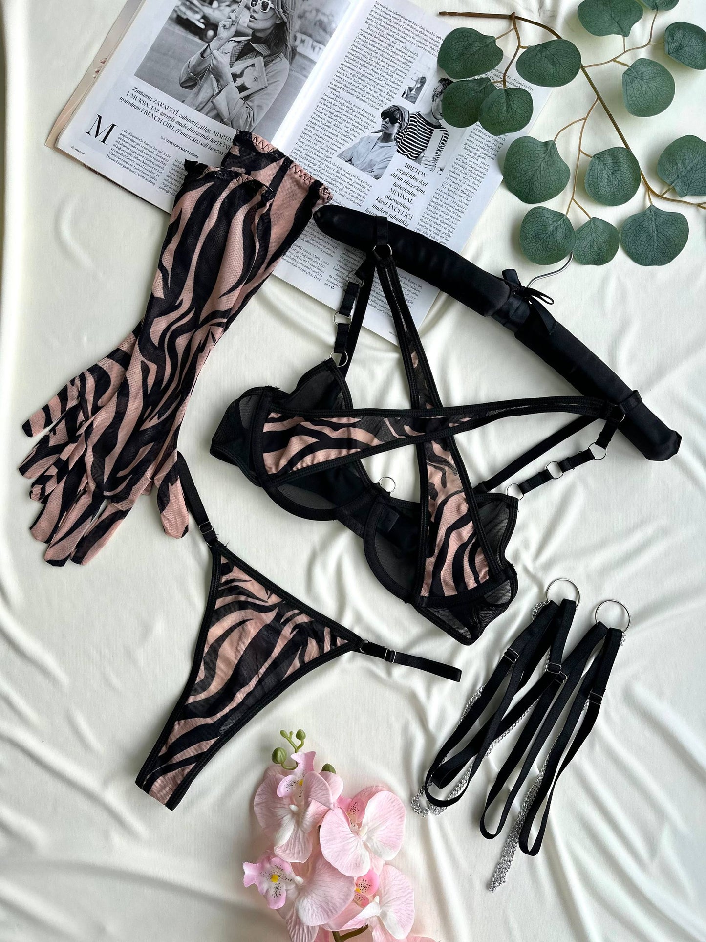 Fiora Secret Pink Zebra Jartiyerli Full Takım