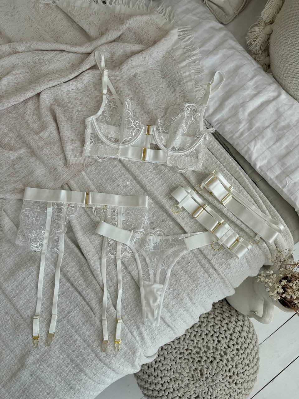 Fiora Secret White Tulip Balon Jartiyer Full Takım