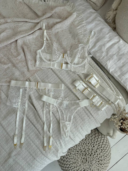 Fiora Secret White Tulip Balon Jartiyer Full Takım