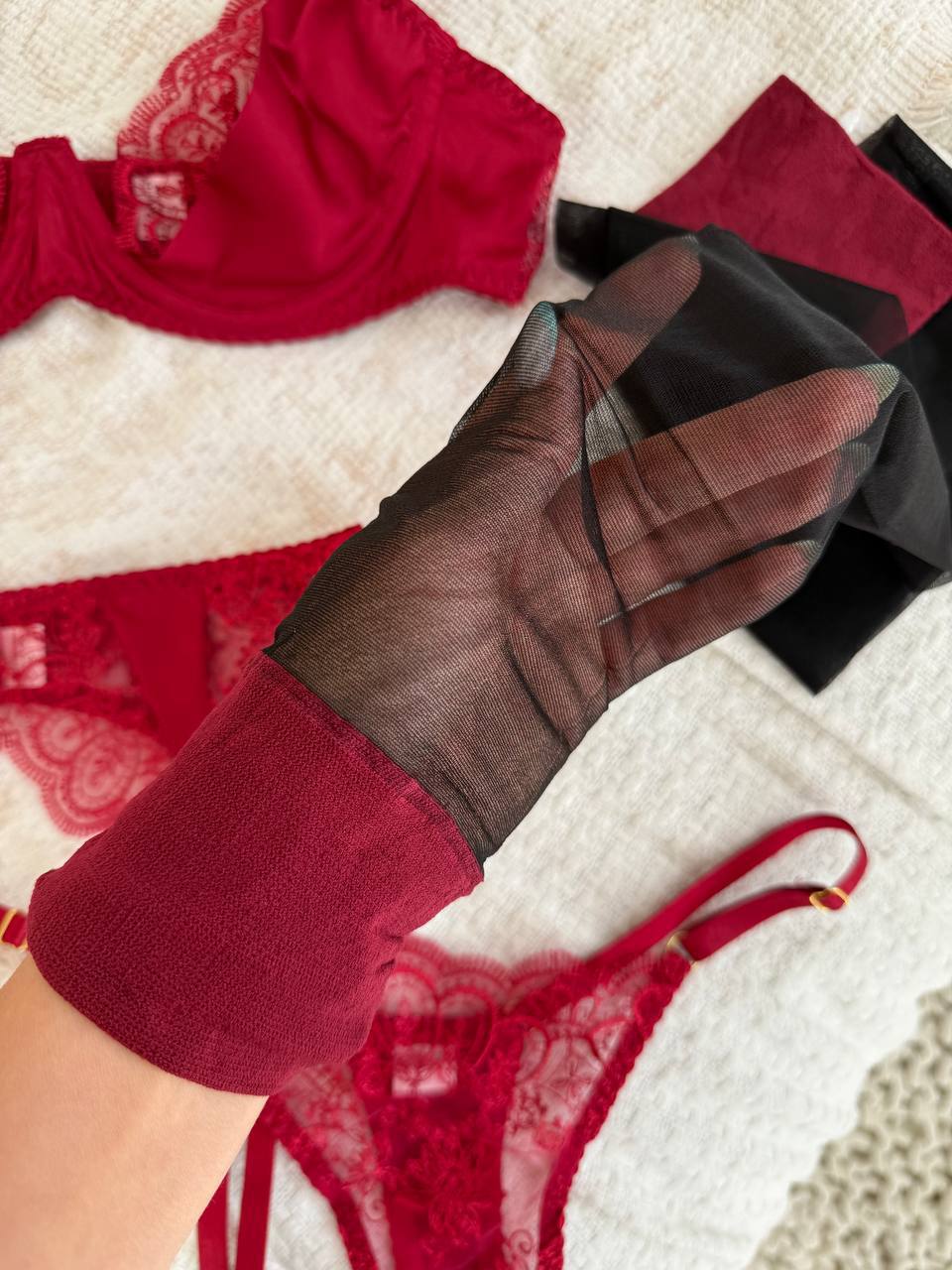 Fiora Secret Cherry Night Eldivenli Full Takım