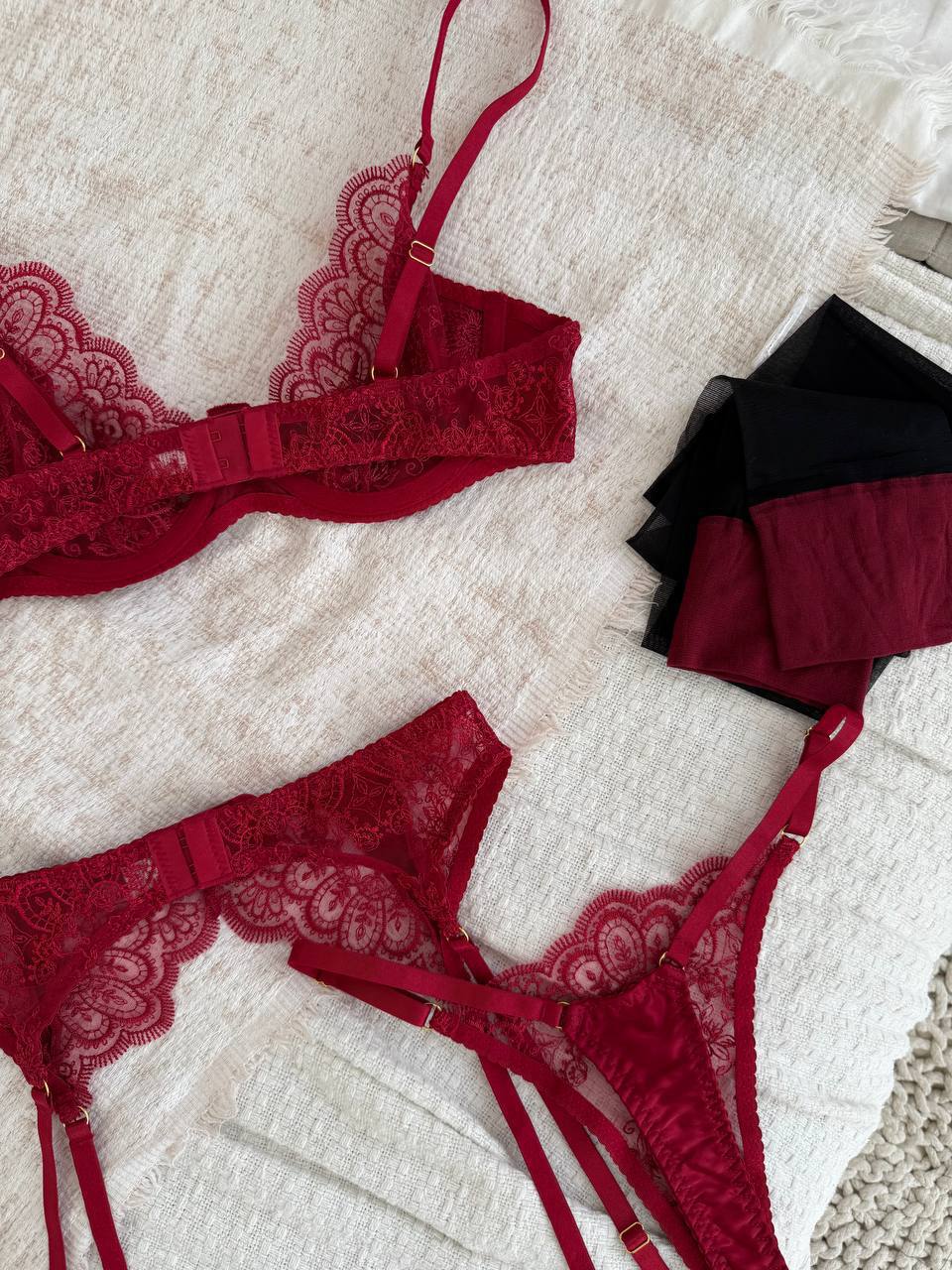 Fiora Secret Cherry Night Eldivenli Full Takım