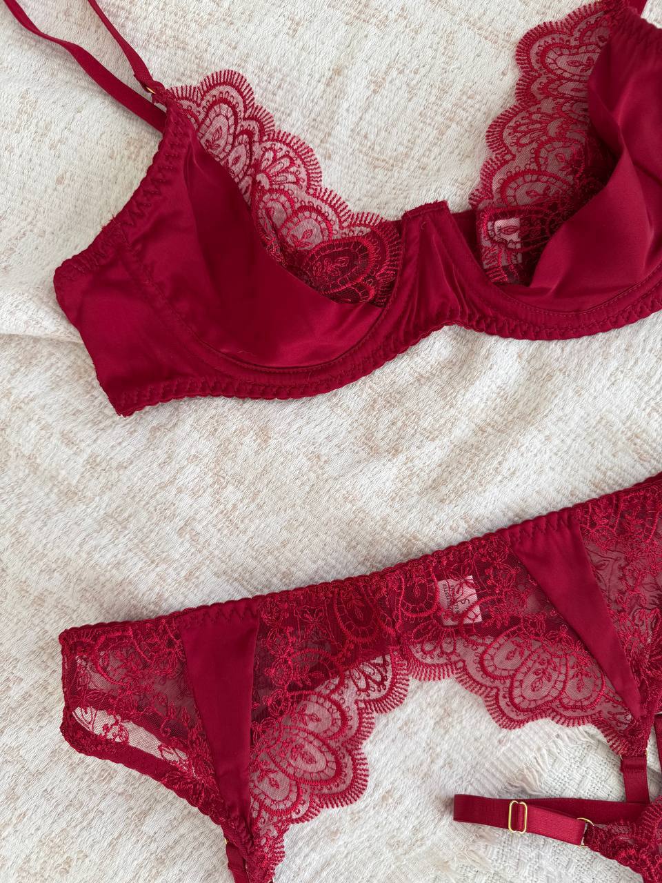 Fiora Secret Cherry Night Eldivenli Full Takım